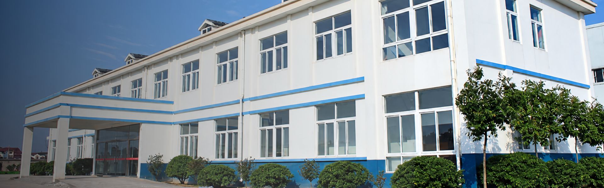 Contact us banner 4